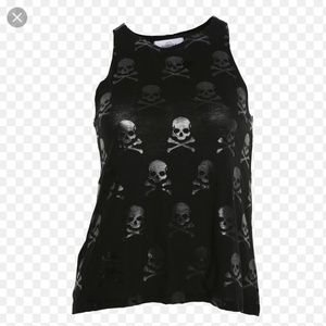 SOULCYCLE NWT all over skulls tank